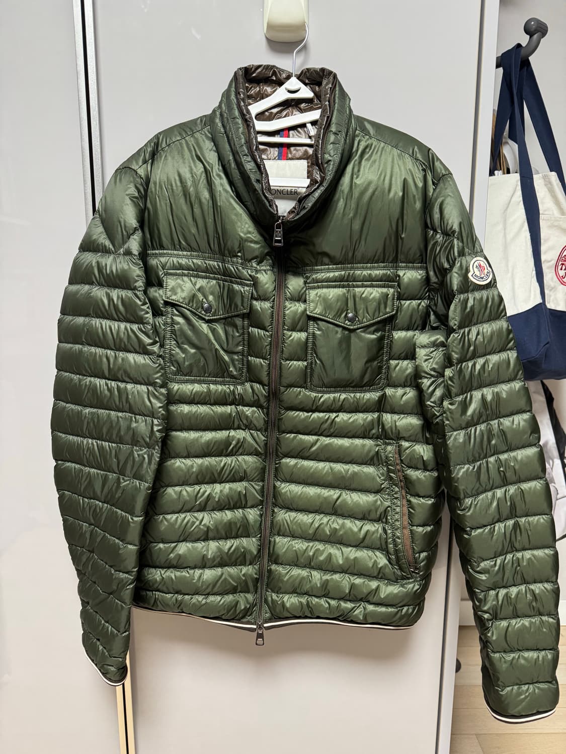 몽클레어 경량패딩  상품이미지1