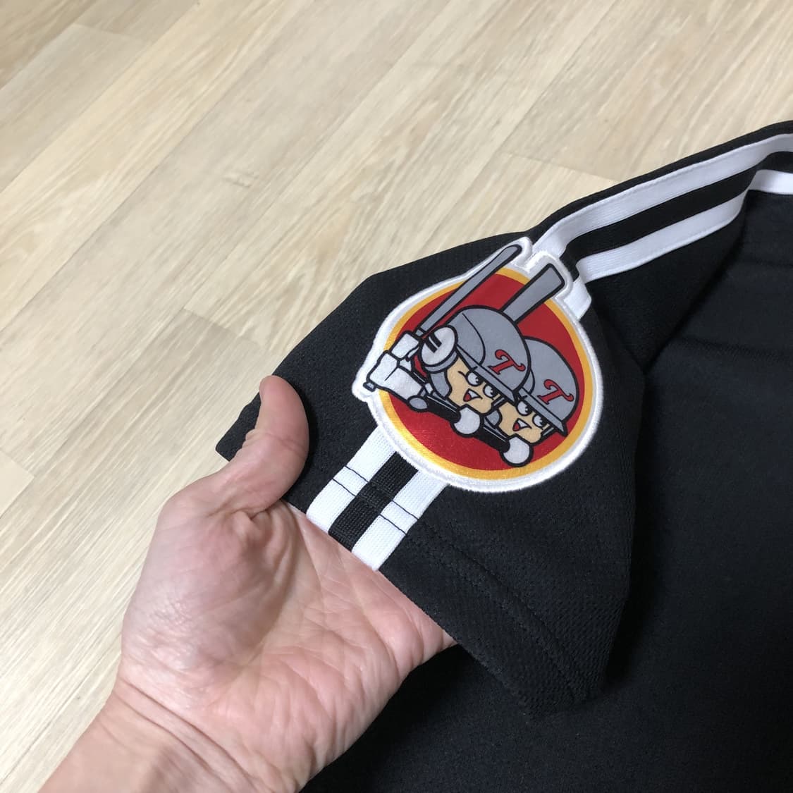 (95) 새상품 엘지 트윈스 레전드 30주년 올드 브이넥 져지 LG유니폼 상품이미지4