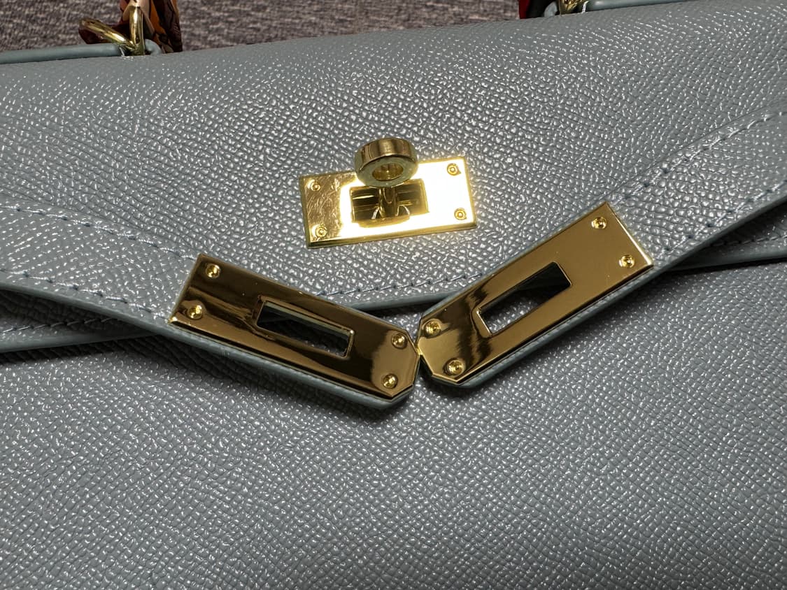 새상품 원가 12만원 소가죽 캘리st 소라색 토트백 핸드백 여성가방 상품이미지3