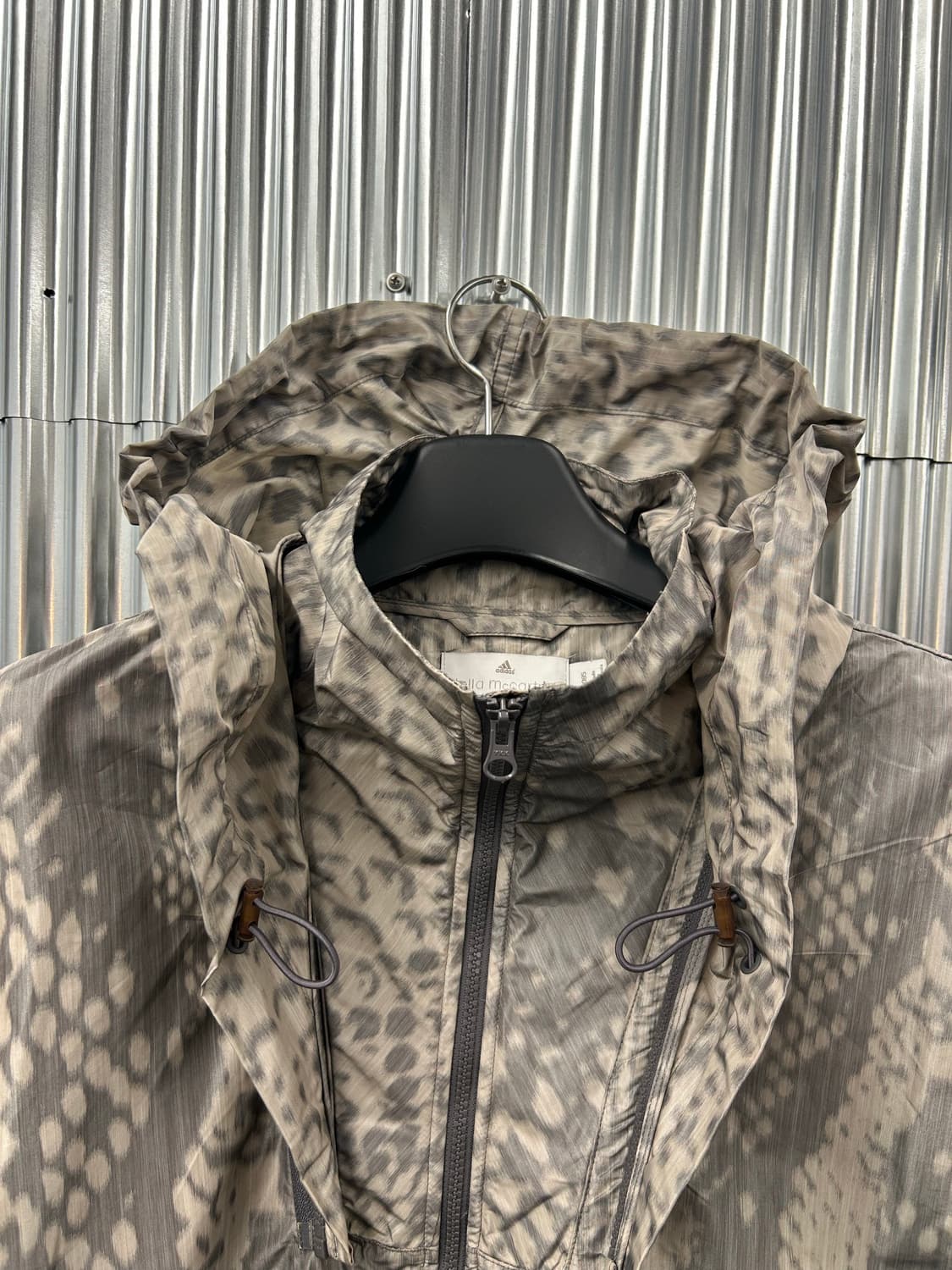 아디다스 스텔라맥카트니 스네이크 자켓 상품이미지4