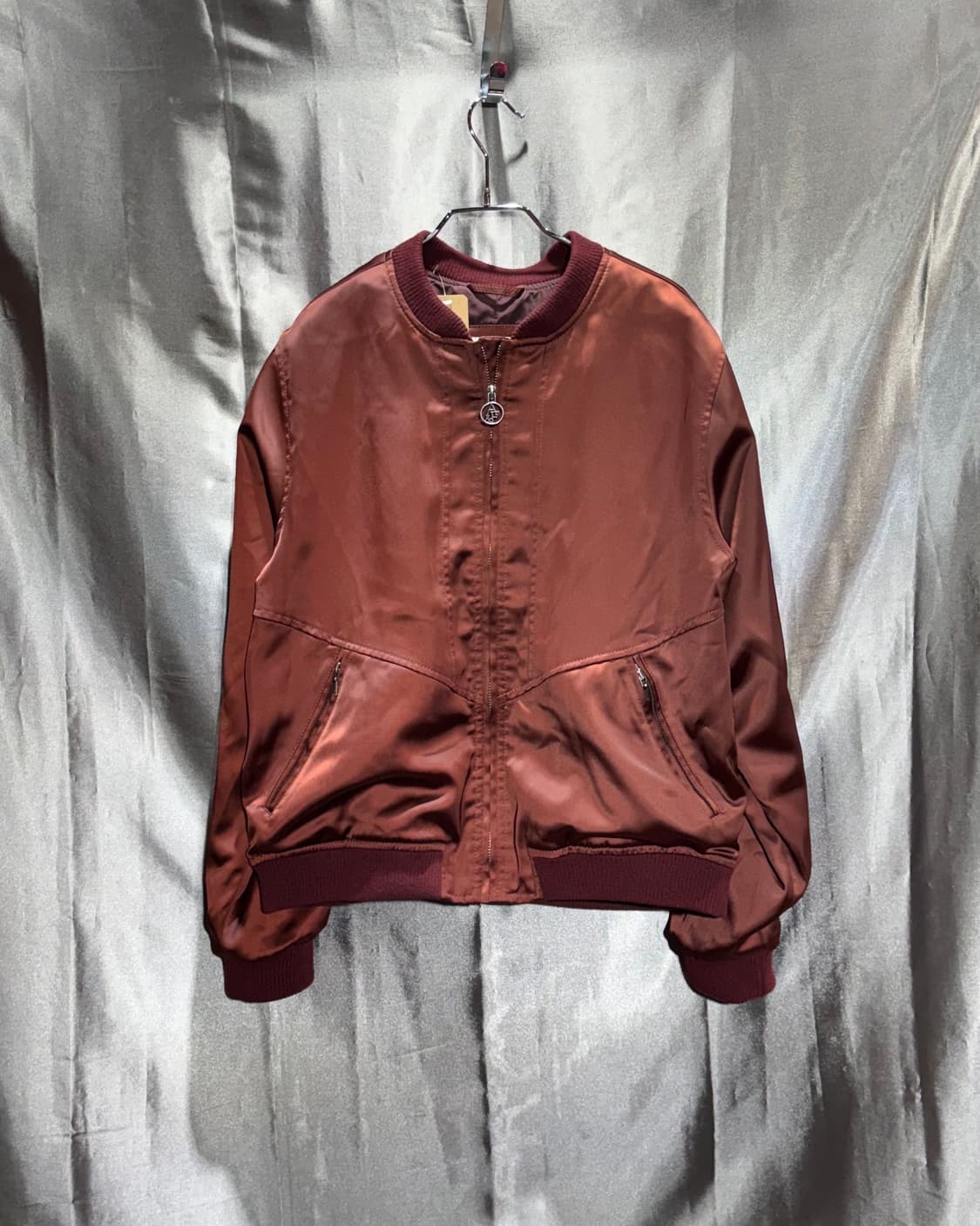 L 아베크롬비 버건디 글로시 나일론 자켓 상품이미지2