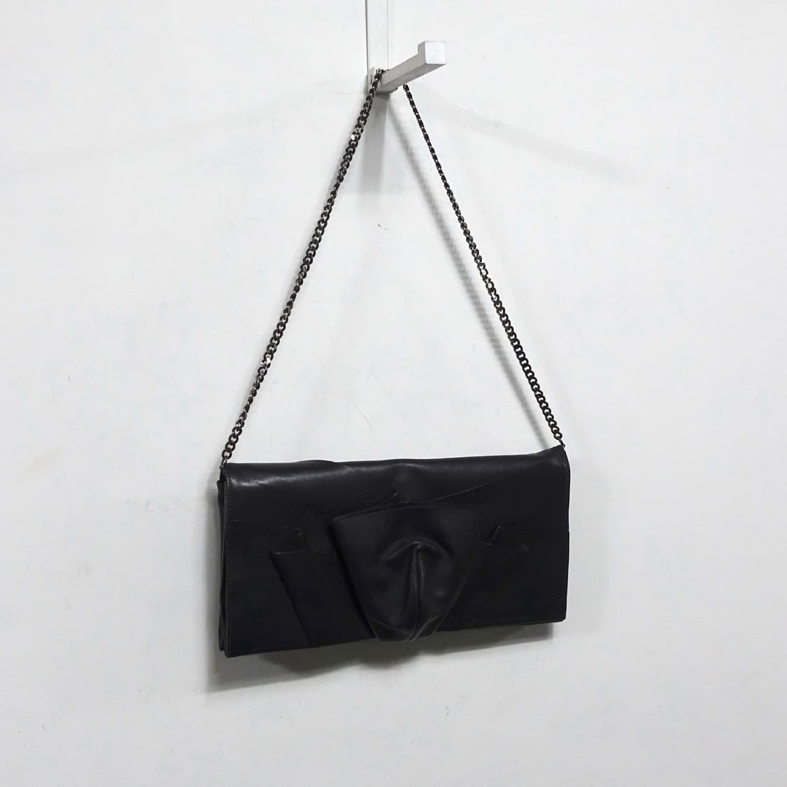 KUHO 구호 드레이프 레더 클러치 체인 숄더백 상품이미지2