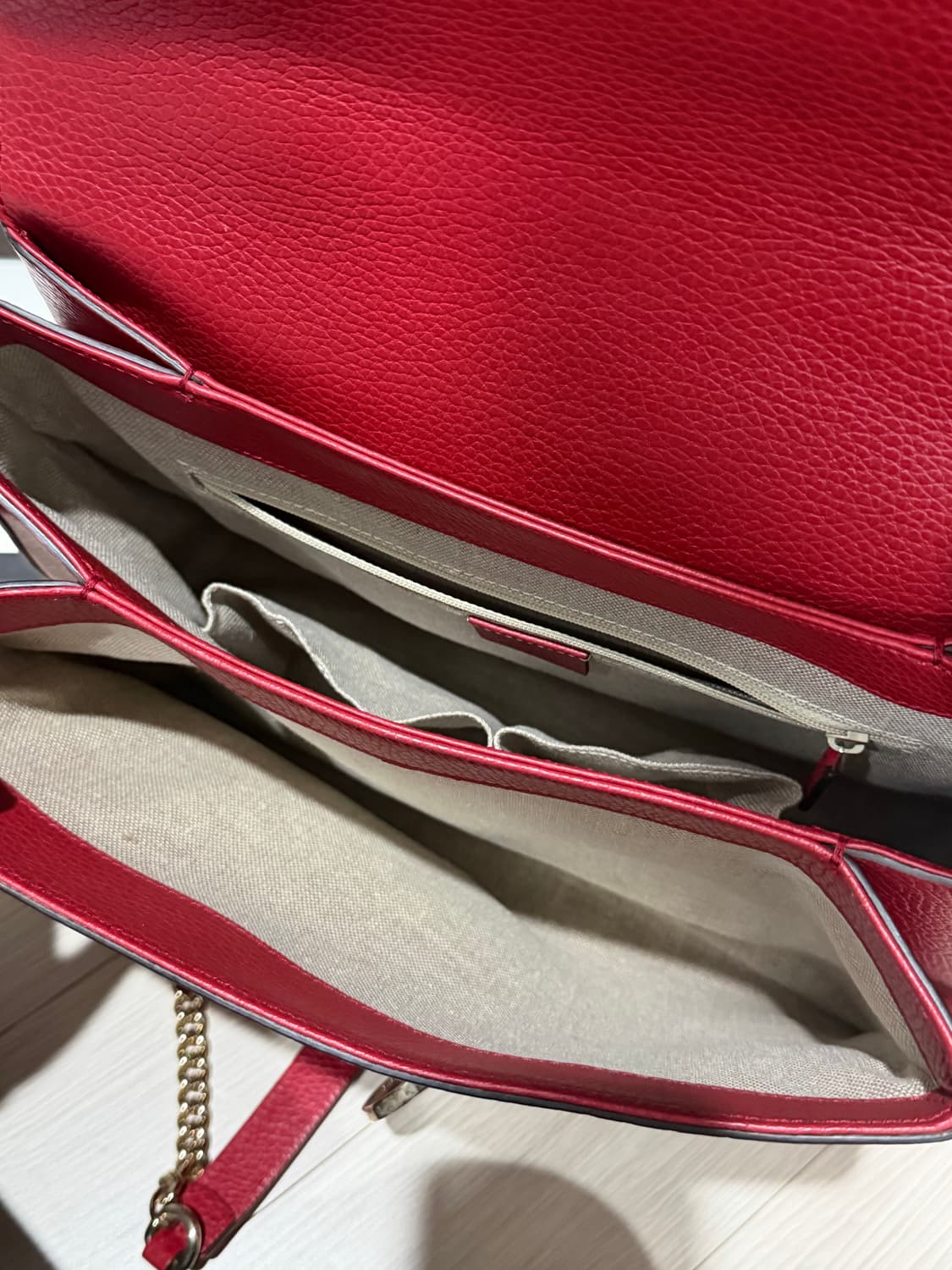 구찌 탑핸들 체인 숄더백 버건디 상품이미지3