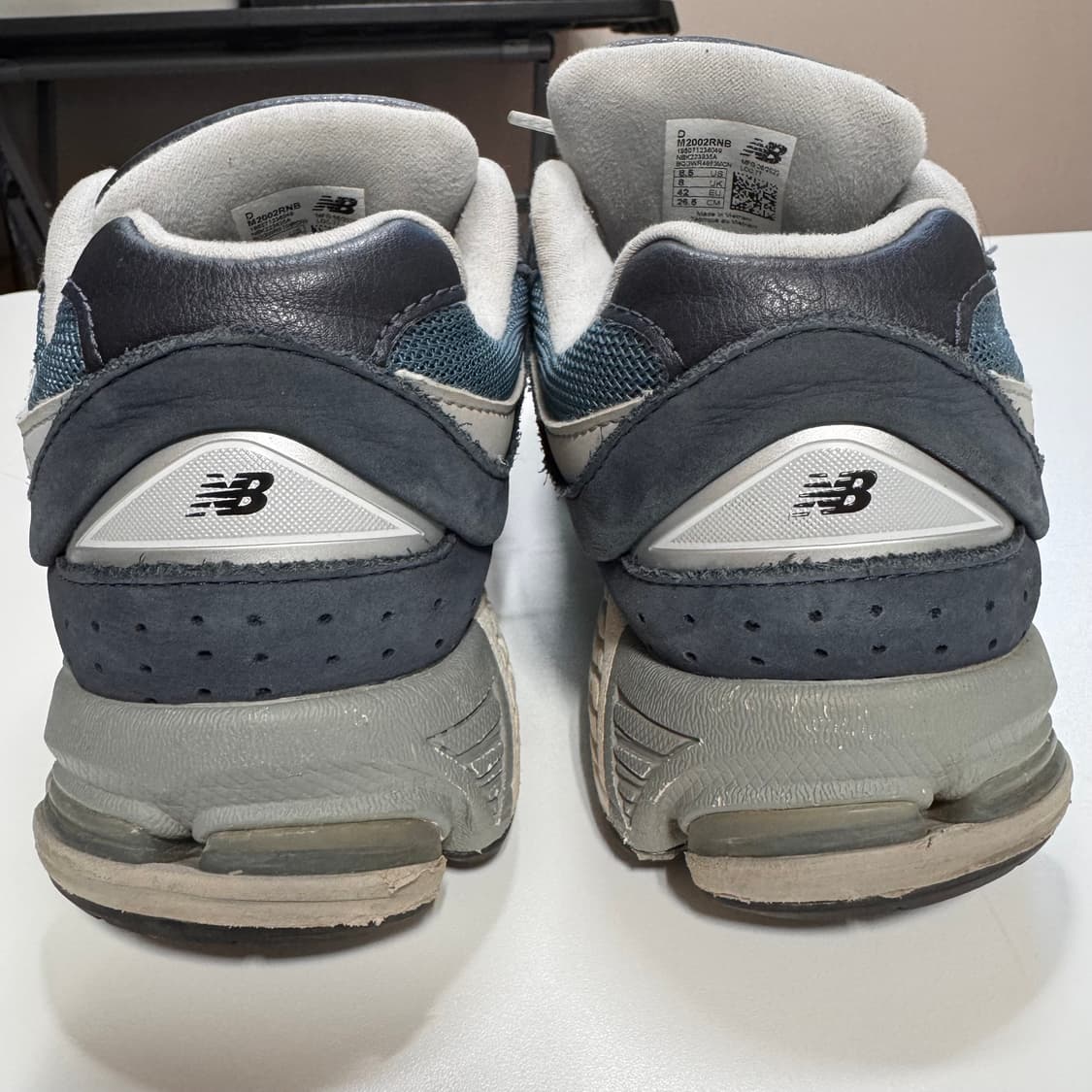 뉴발란스 M2002RNB 판매합니다. 상품이미지3