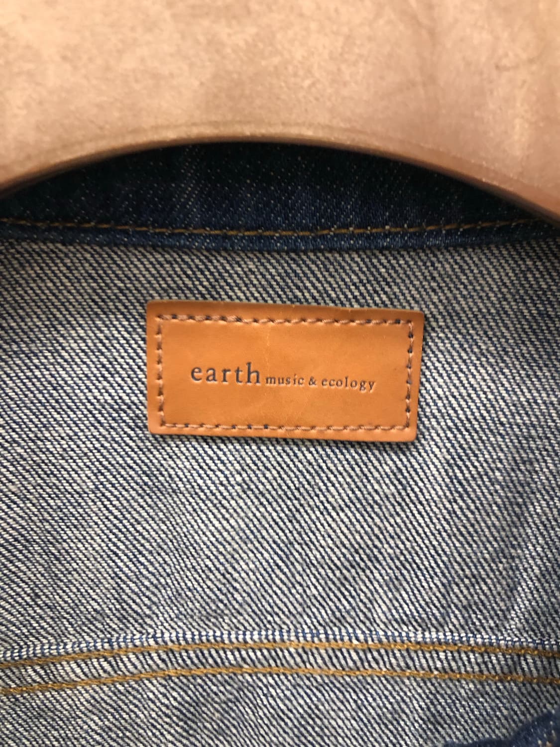 어스 뮤직 트러커 데님 자켓 상품이미지3