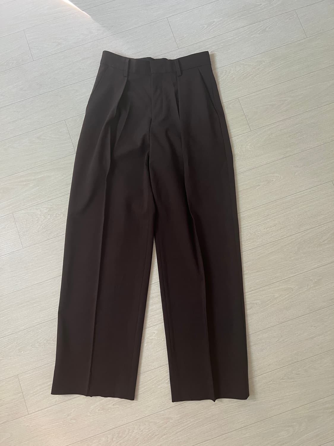 라벨 아카이브 릴랙스핏 팬츠 (브라운 우먼1사이즈) 상품이미지3