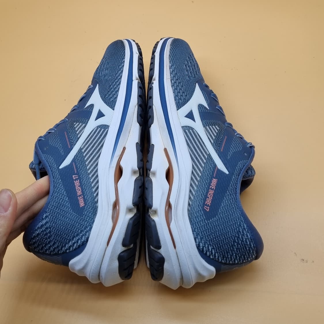 미즈노 인스파이어 웨이브17 런닝화250 상품이미지5