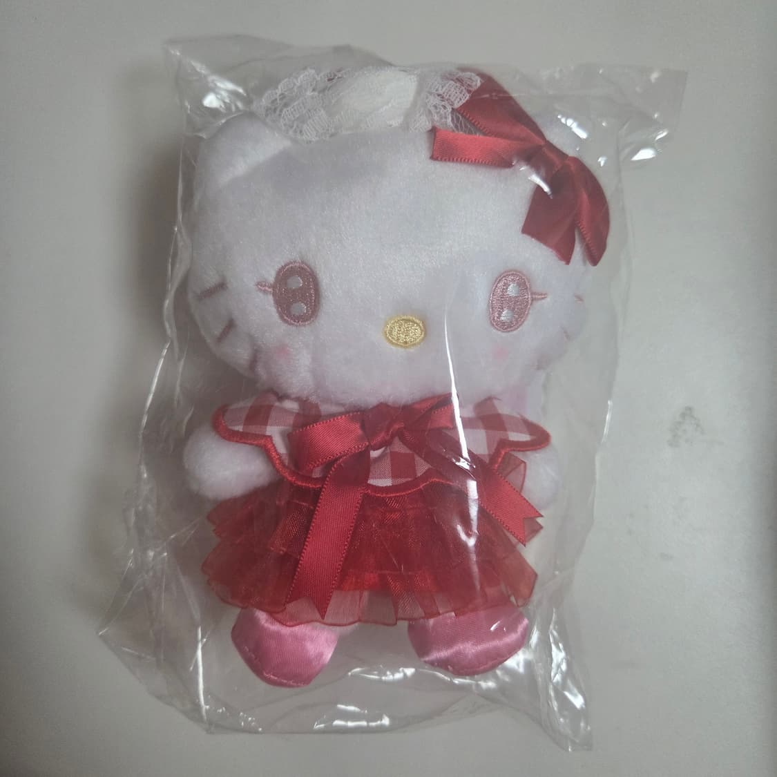 산리오 헬로키티 체리 휘핑크림 키링 상품이미지2