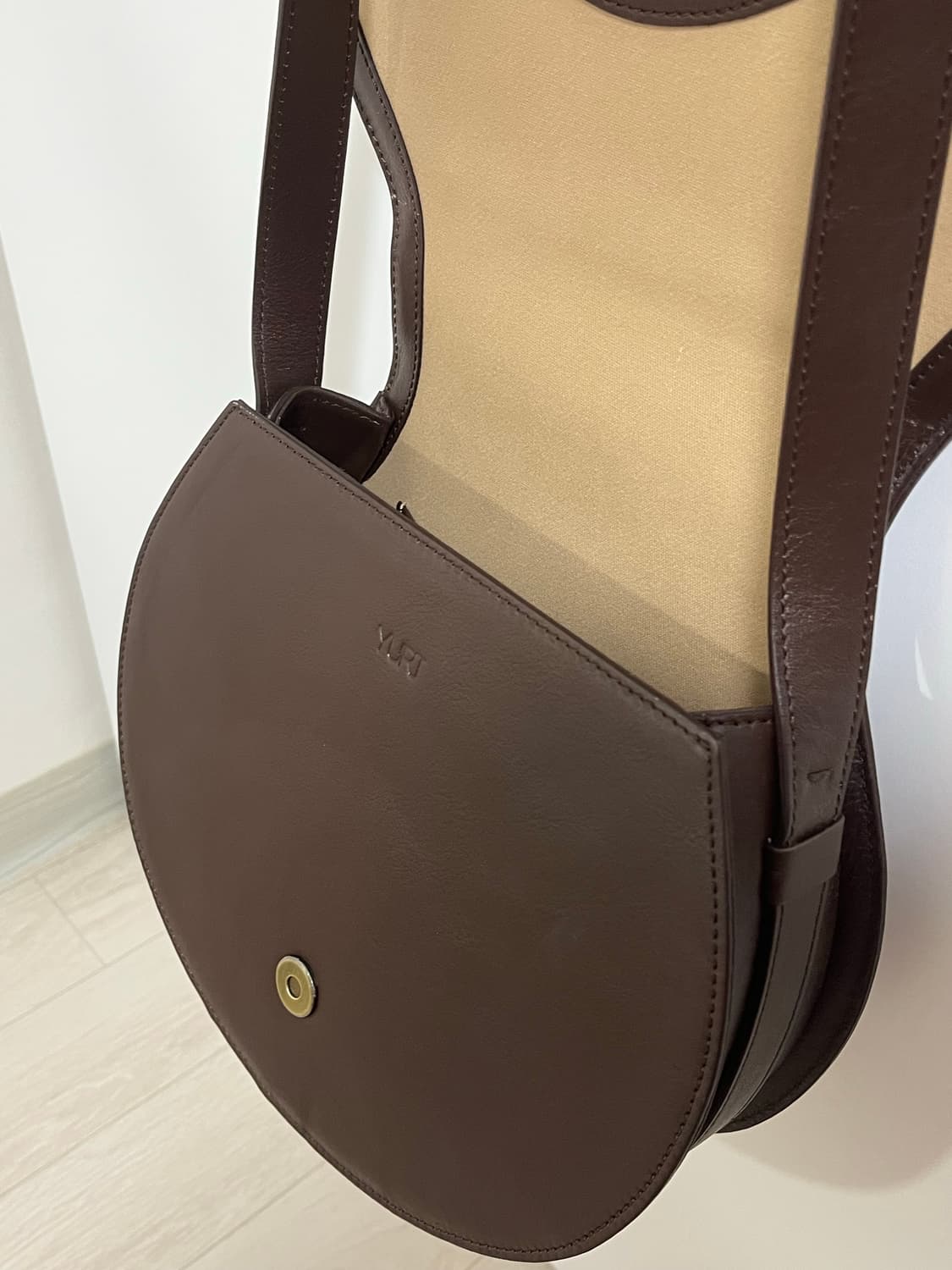 유르트 크로스백 Tambor 탐보 초코 상품이미지4