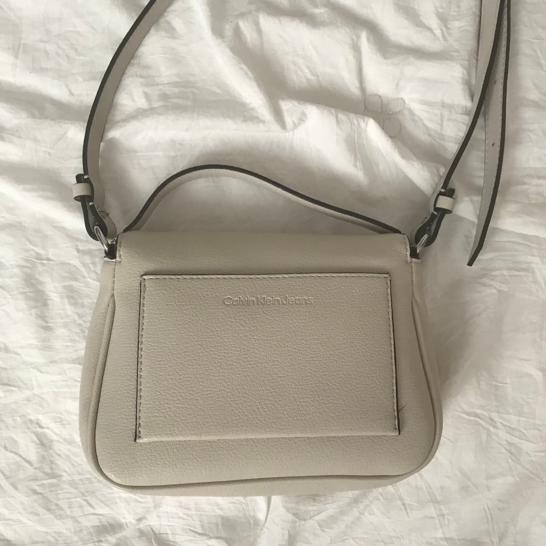 캘빈클라인 크로스백 상품이미지4