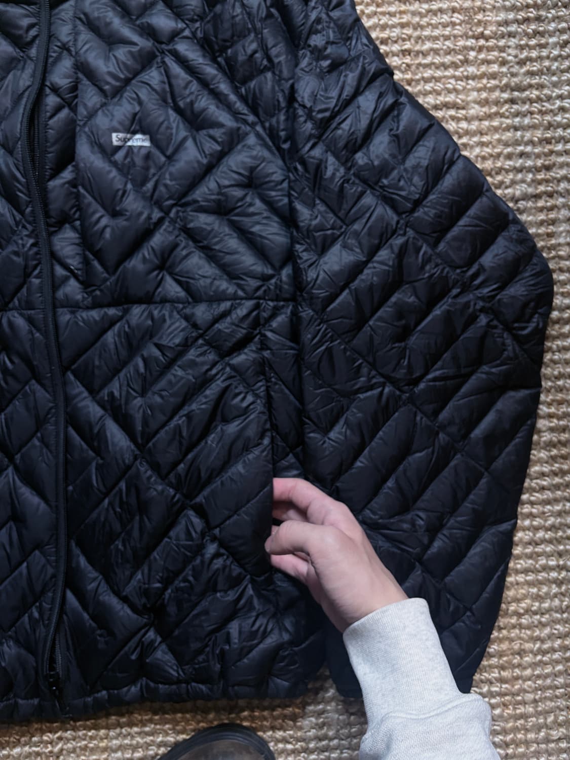 Supreme pertex quilted down jacket 상품이미지8