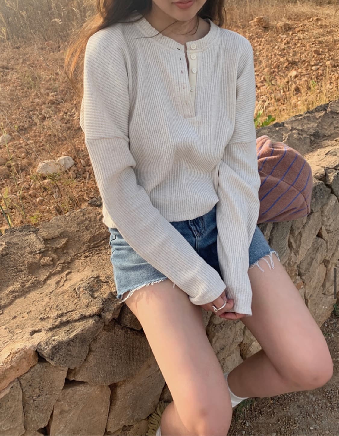 메이비베이비 디어리스트 퍼지 와플 버튼티셔츠 롱슬리브 긴팔 티셔츠 상품이미지5
