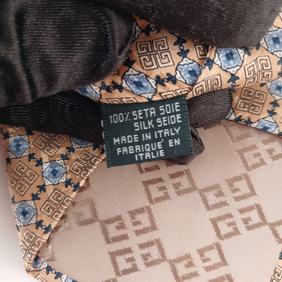 지방시 실크 베이지 4G 패턴 넥타이 9cm A등급 A19213
 상품이미지9