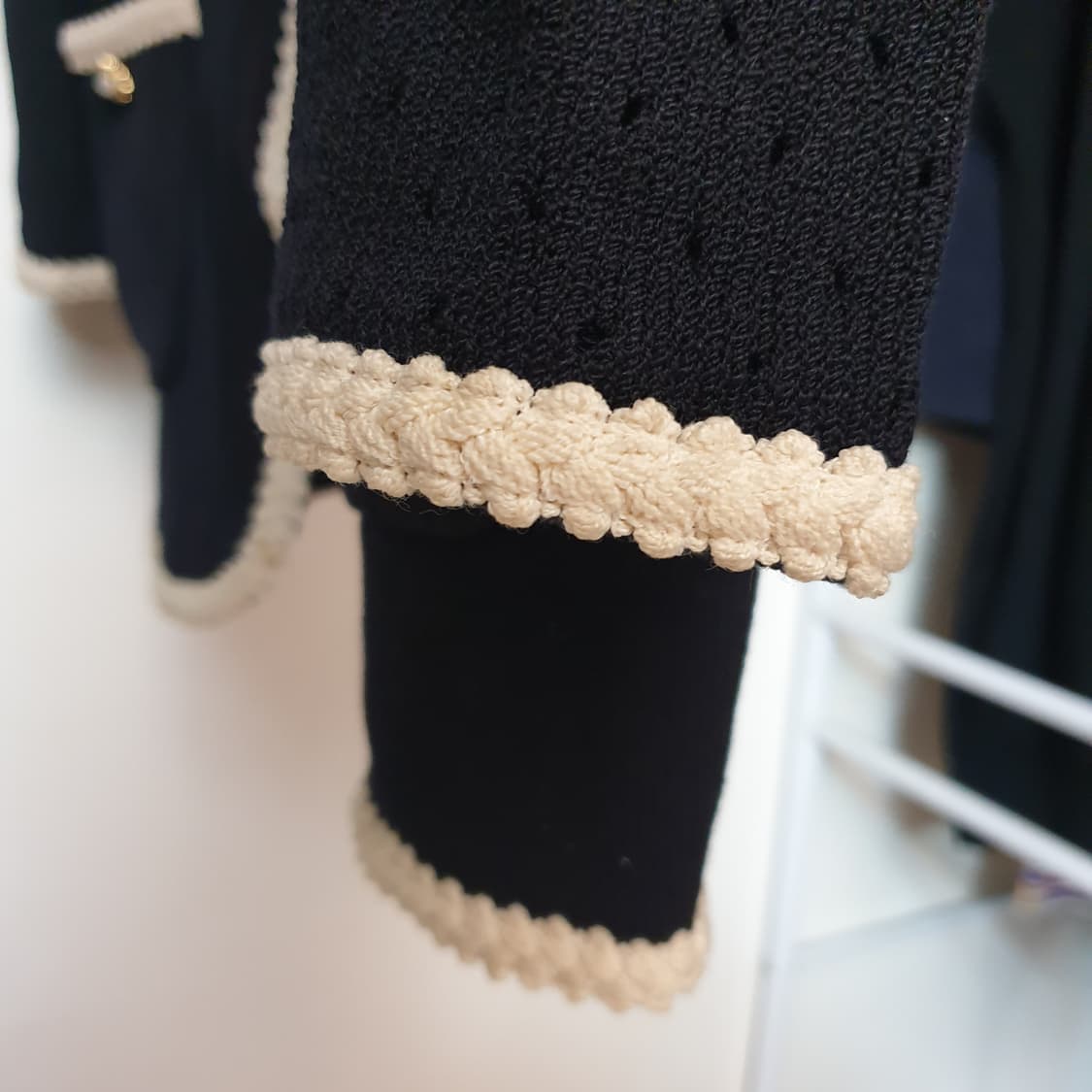 ST.JOHN 센존 컬렉션라인 럭셔리 진주&니트트림 패치포켓 집업 자켓 상품이미지5