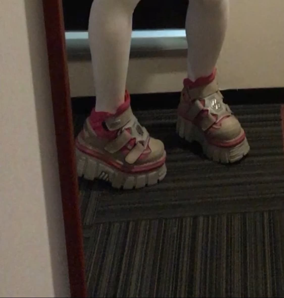 뉴락 플랫폼 핑크 스니커즈 상품이미지4