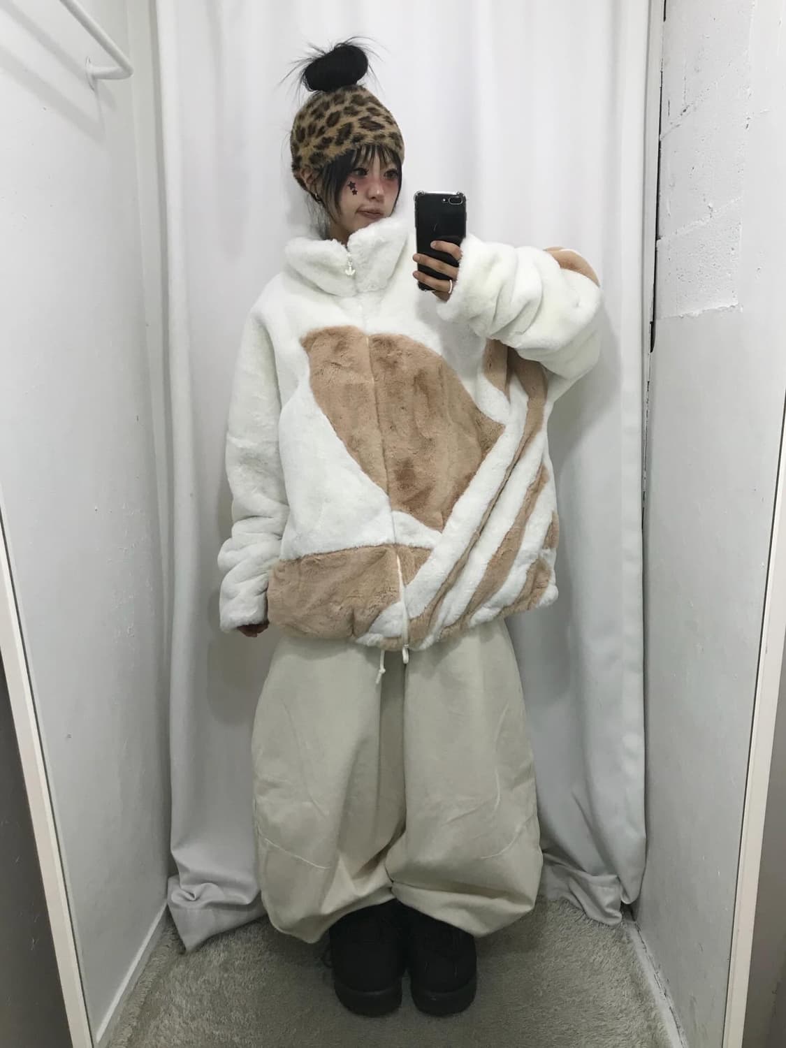 Adidas Originals Fur Jacket 상품이미지4