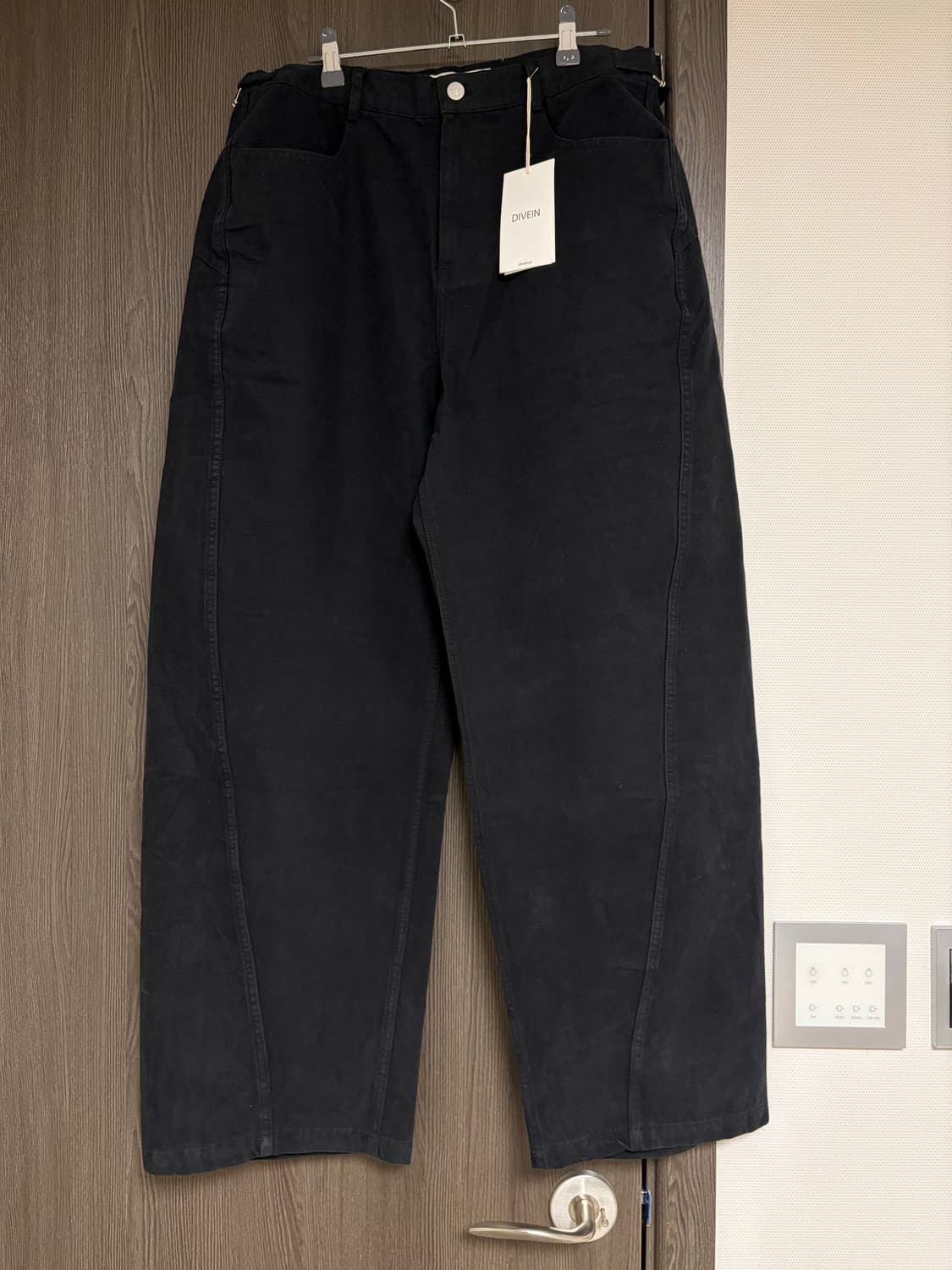 새상품) 다이브인 워시드 커브드 치노팬츠 1사이즈 블랙 상품이미지1