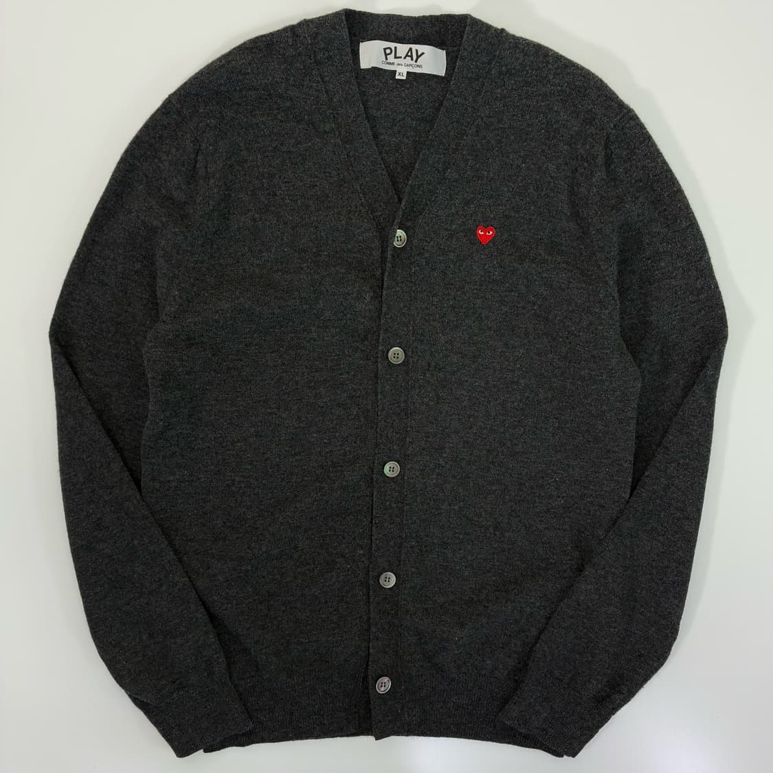 Comme des Garçons  꼼데가르송 미니하트 자수 차콜 울 가디 상품이미지1