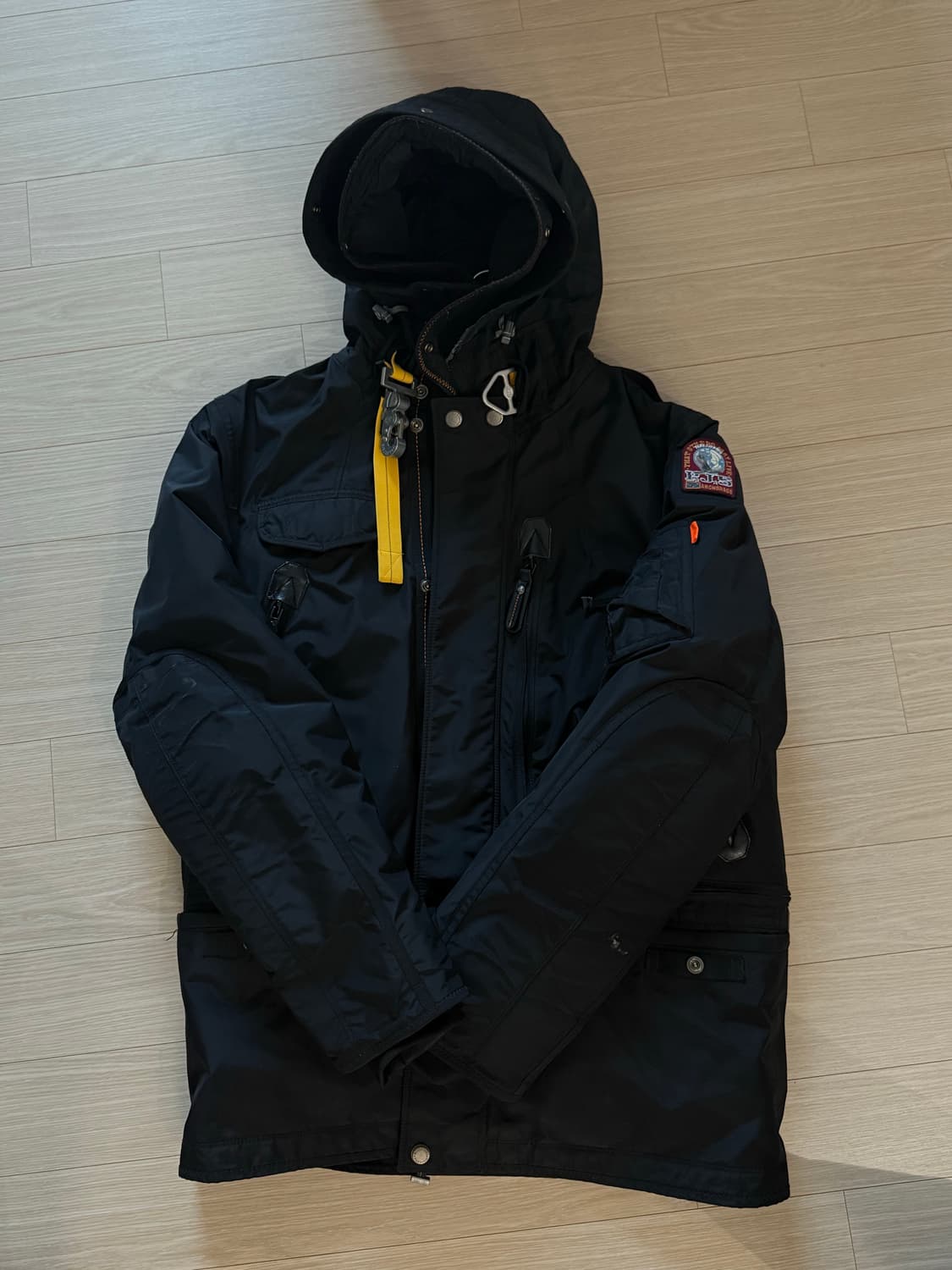 파라점퍼스 라이트핸드 점퍼 L 급처 상품이미지1