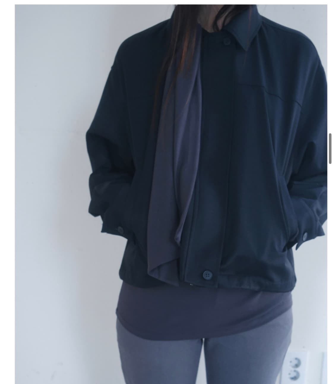 에프터먼데이 루즈 스카프 티 차콜 상품이미지4