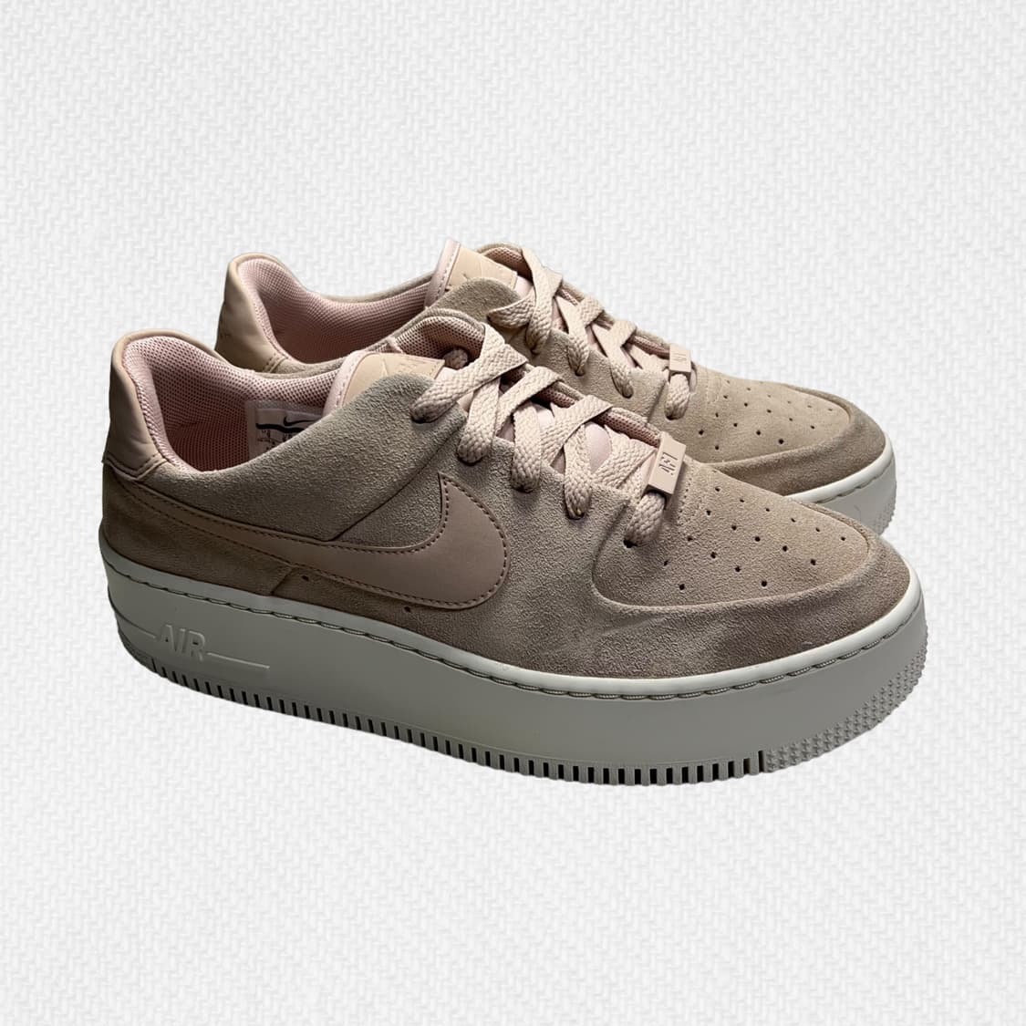 260 (W) 나이키 에어포스1 세이지 로우 파티클 베 상품이미지4