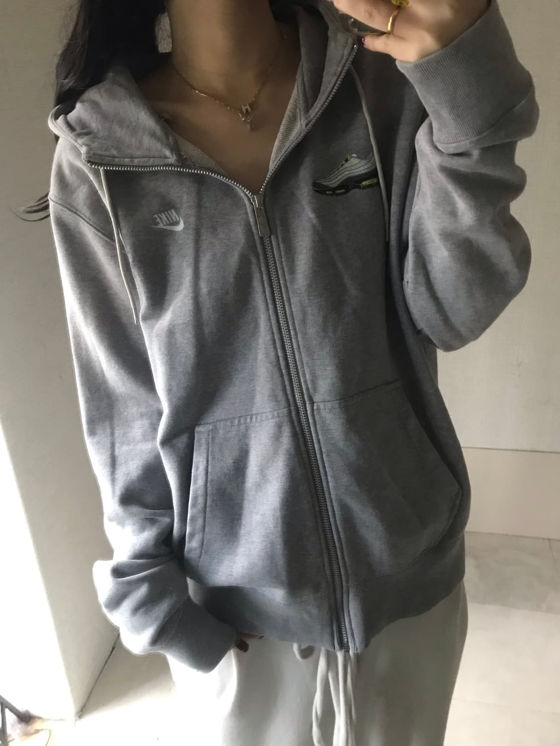 나이키 그레이 슈즈 후드집업 상품이미지3