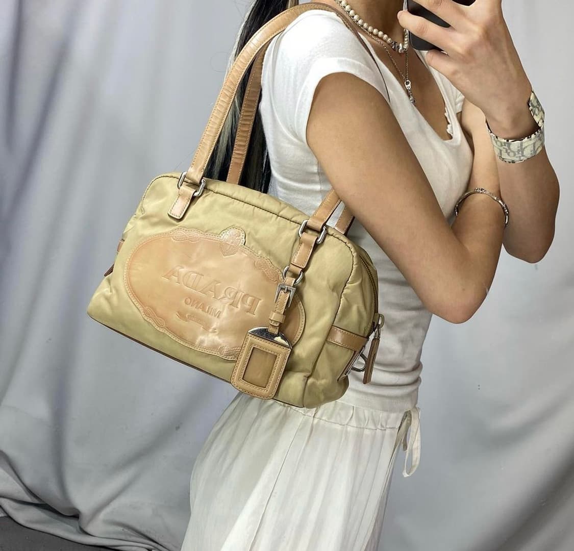 프라다 볼링백 상품이미지4