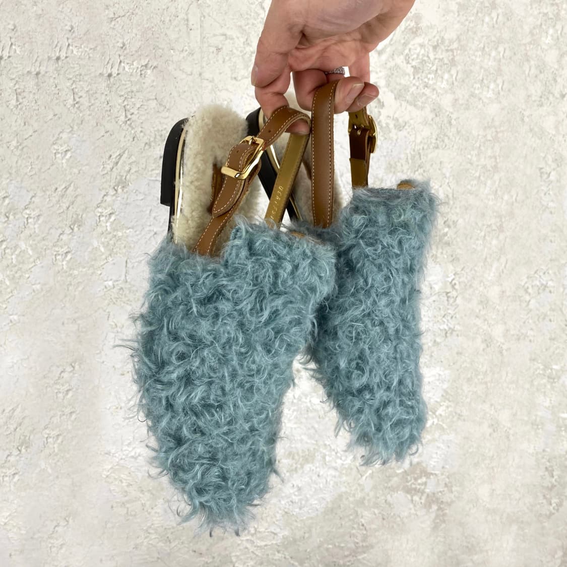 언더커버 2016 A/W 컬렉션 Perfect Day 울 플리스 퍼 샌들 상품이미지1