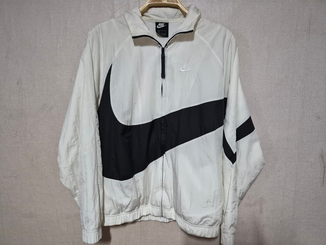 나이키 빅시우스 바람막이 M 상품이미지1