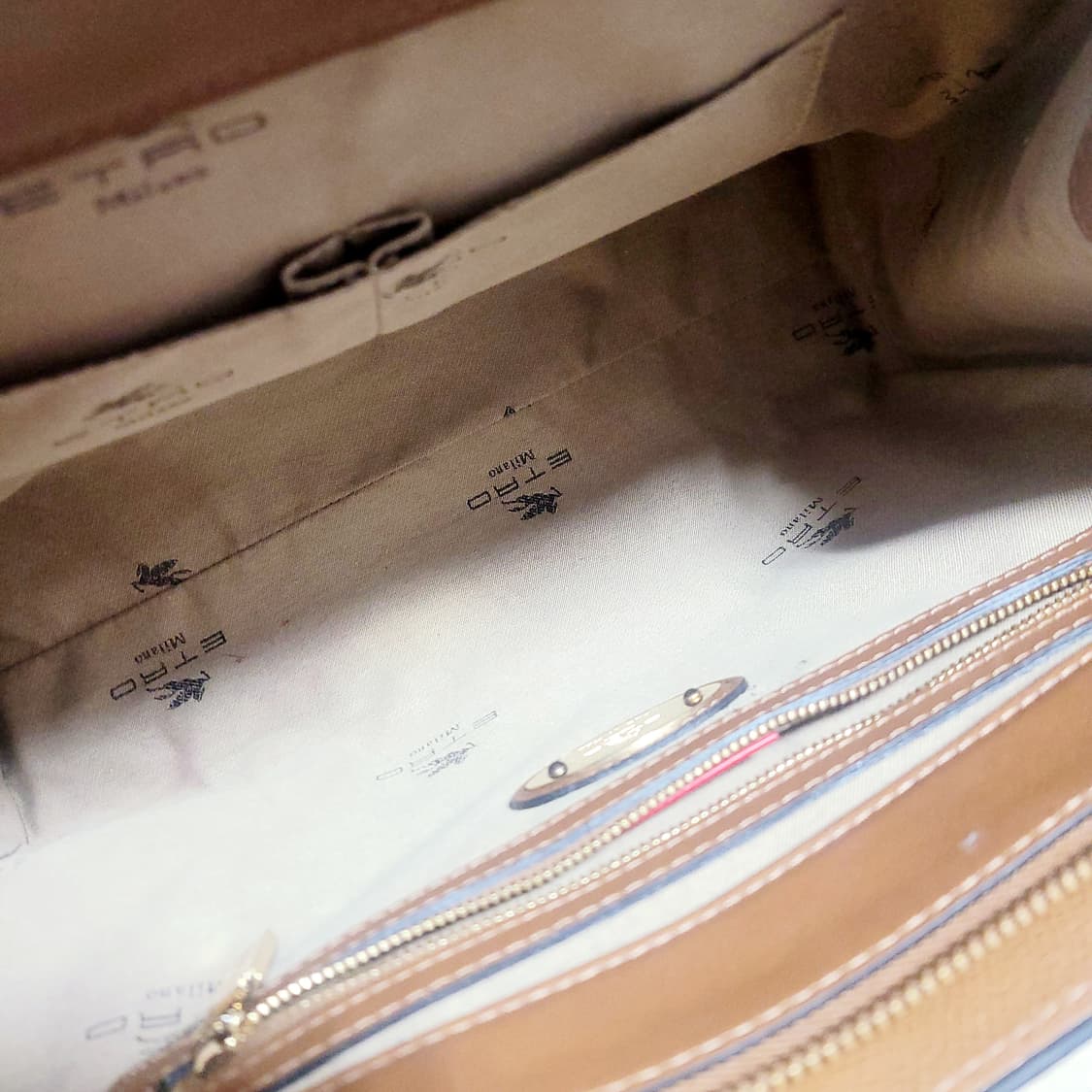 ETRO 에트로 소가죽 토트백 (구매가85만) 상태좋음 상품이미지4