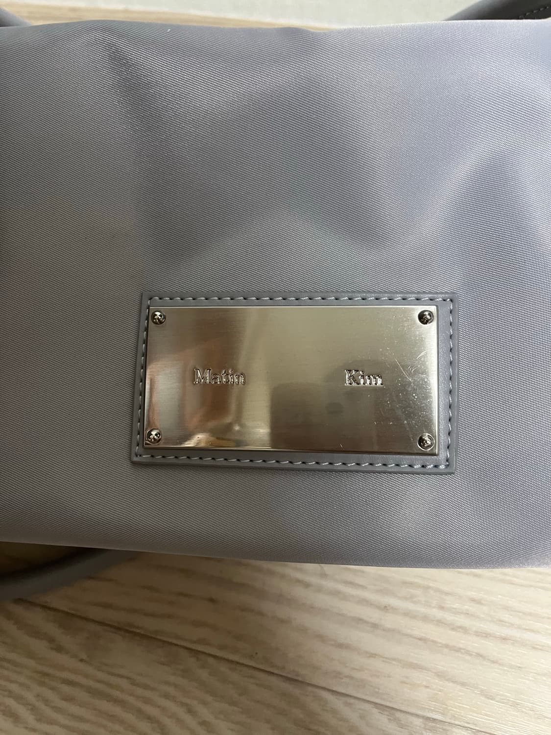 마뗑킴 나일론 보스턴백 그레이 상품이미지7
