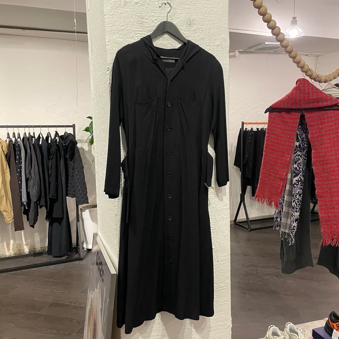  요지야마모토 후디드 롱셔츠 상품이미지1