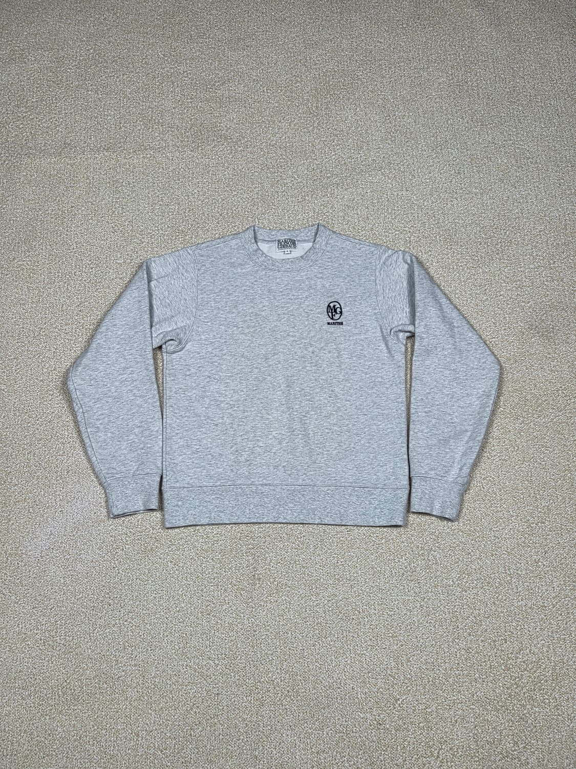 [마리떼 프랑소와 저버] MFG 서클 로고 맨투맨 | 00284 상품이미지1