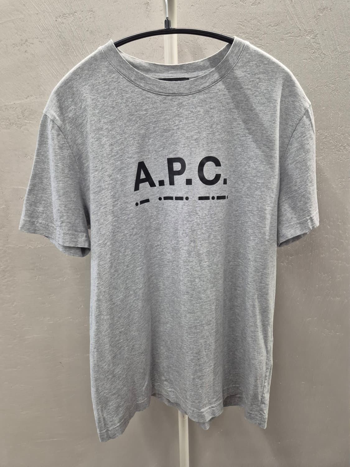 아페쎄 'SVEN' 로고 시그널 프린트 라운드 티셔츠 M 상품이미지2