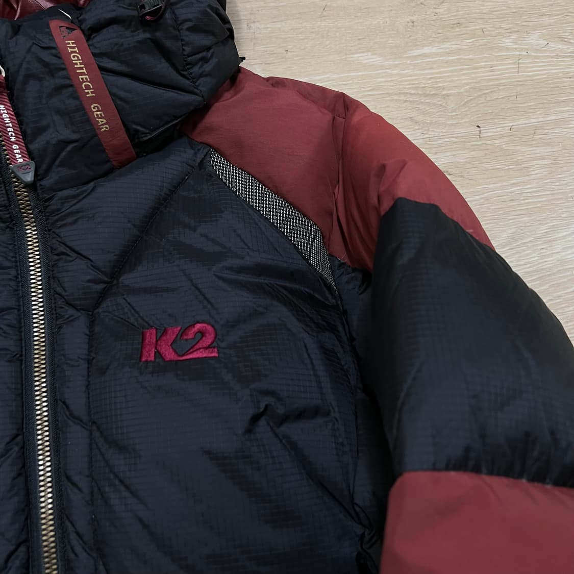 K2 테크니컬 아웃도어 여성 덕다운 후드 패딩 [블랙/버건디] S/90 상품이미지4