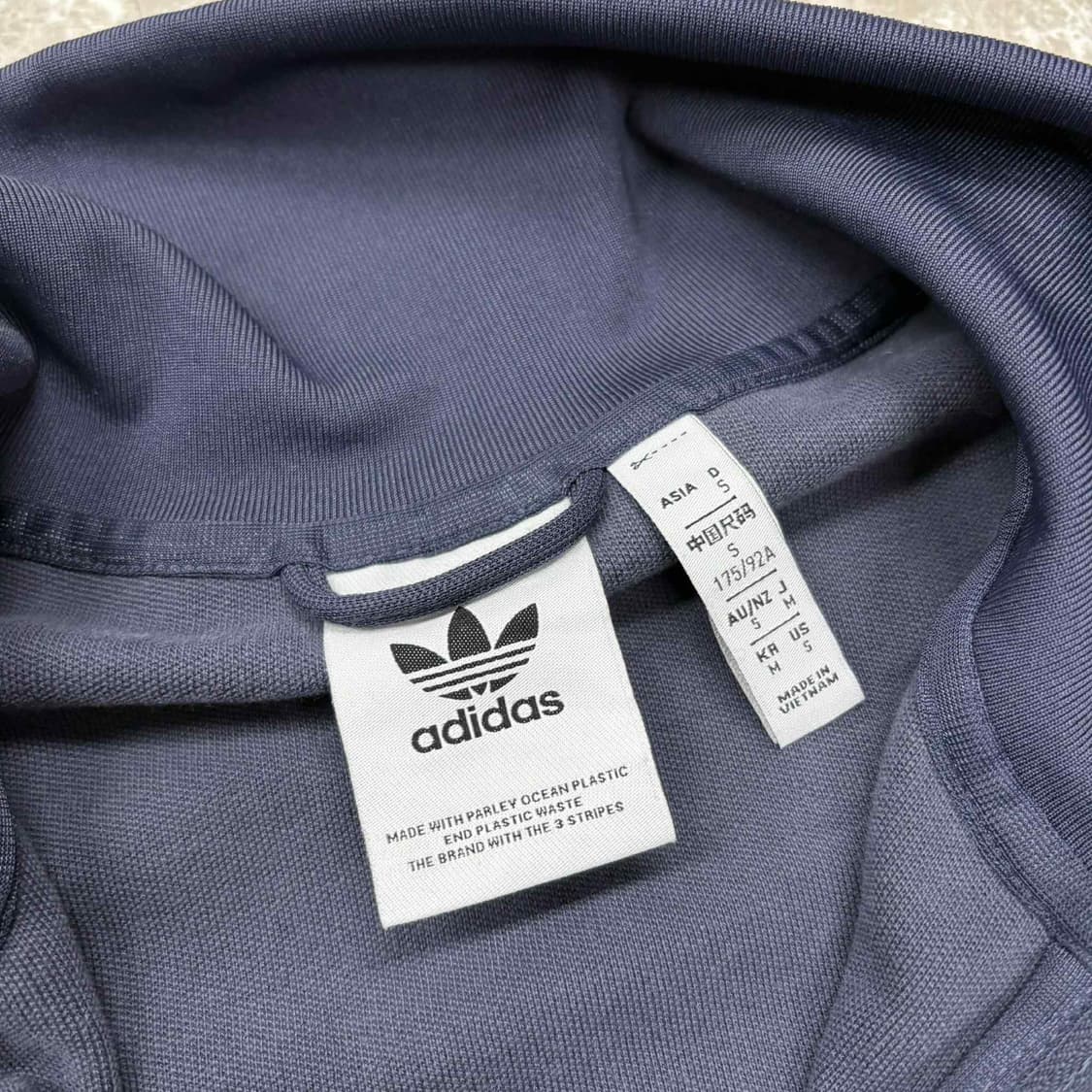 아디다스 신형 베켄바우어 트랙탑 희귀져지(M) 상품이미지4