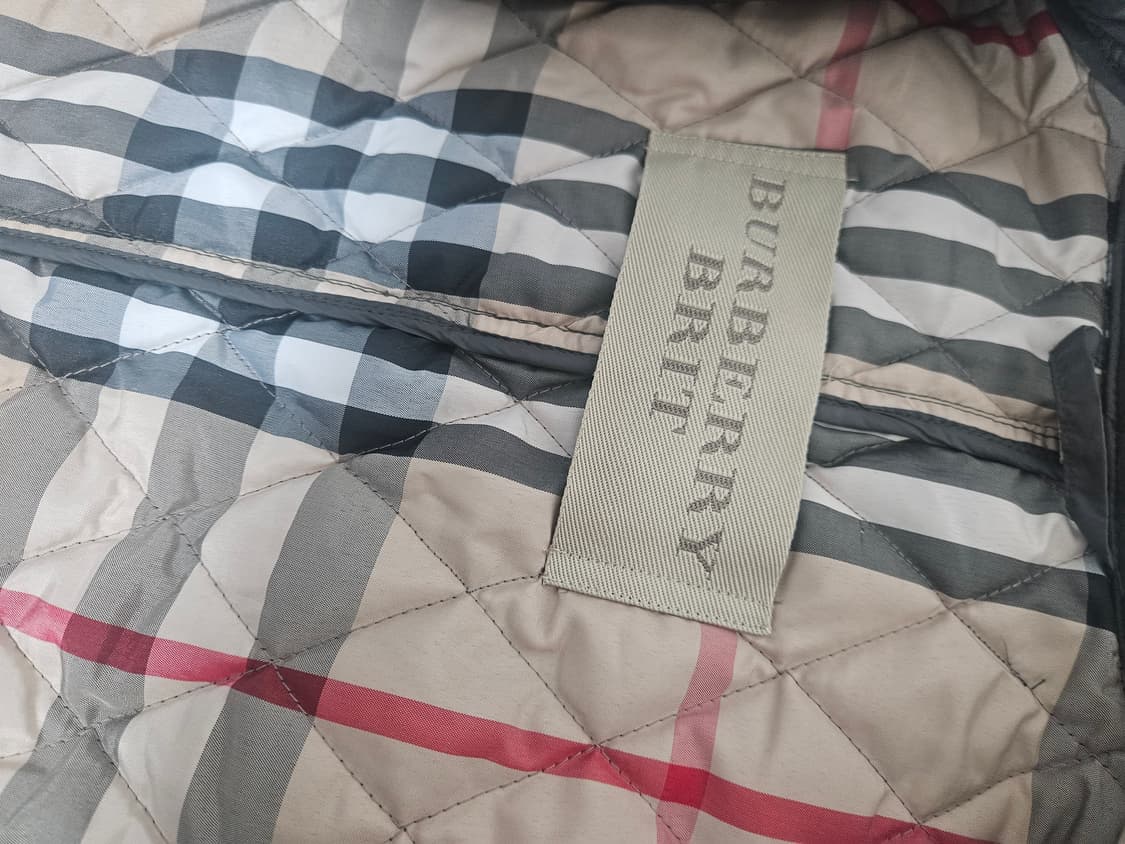 버버리패딩 상품이미지3