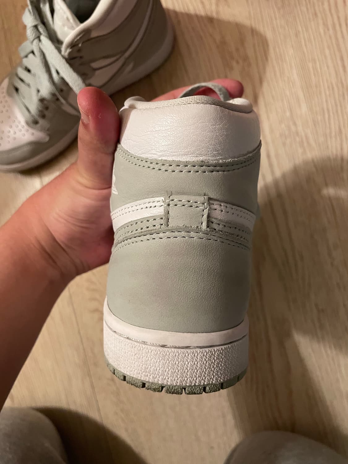 (W)조던 1 레트로 하이 씨폼 판매합니다  사이즈 230 상품이미지5