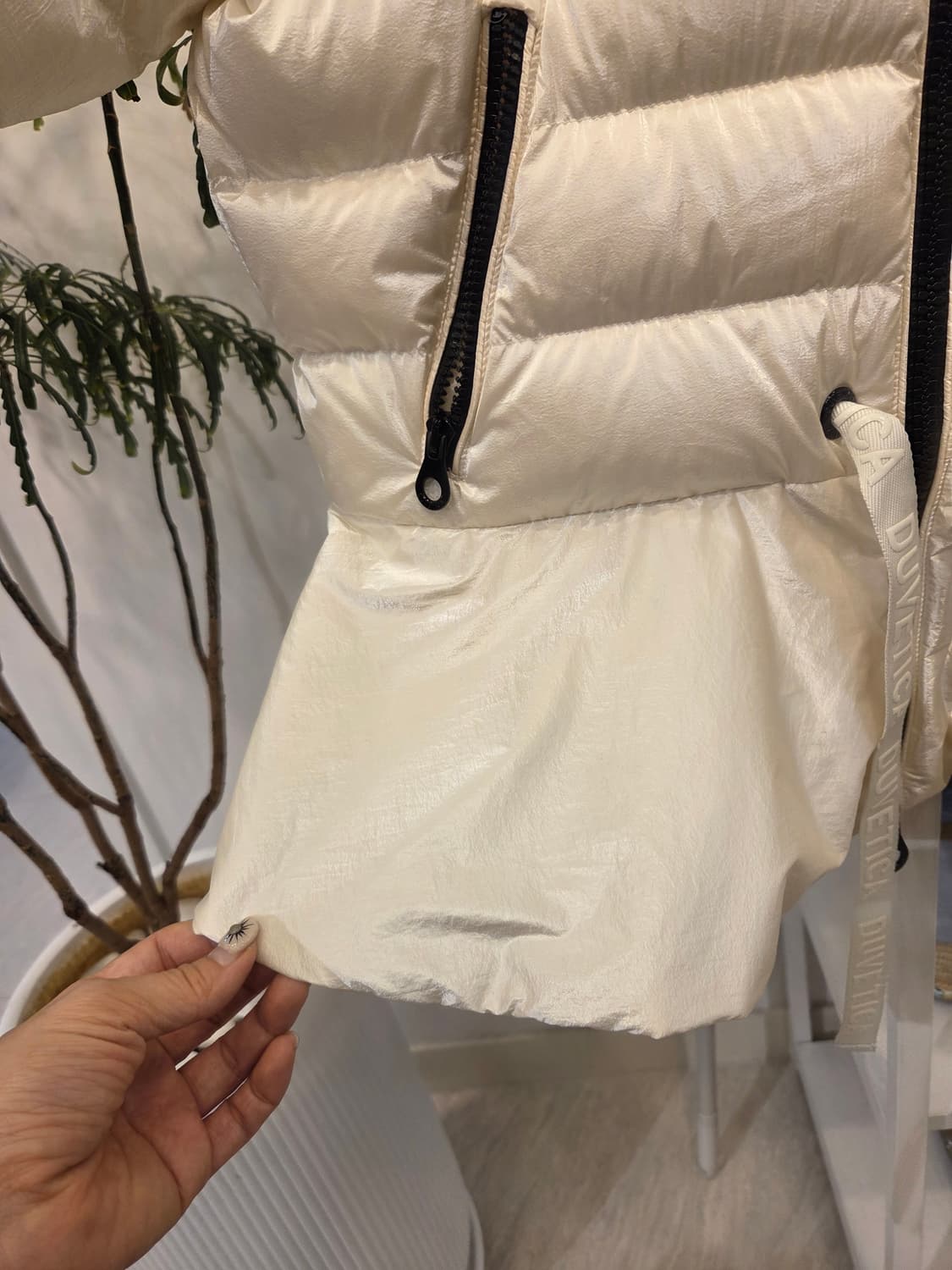 Duvetica 듀베티카 사밀리아 반팔 패딩 상품이미지5