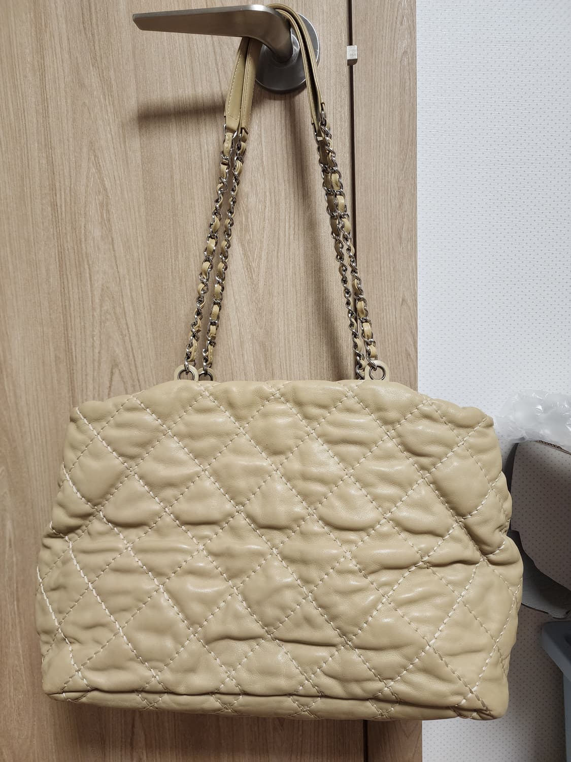 샤넬 와일드 스티치 숄더백 상품이미지2