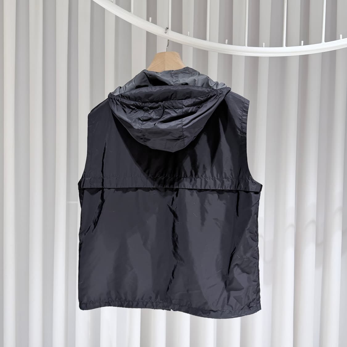 52 / 프라다 로고 리나일론 조끼 바람막이 상품이미지3