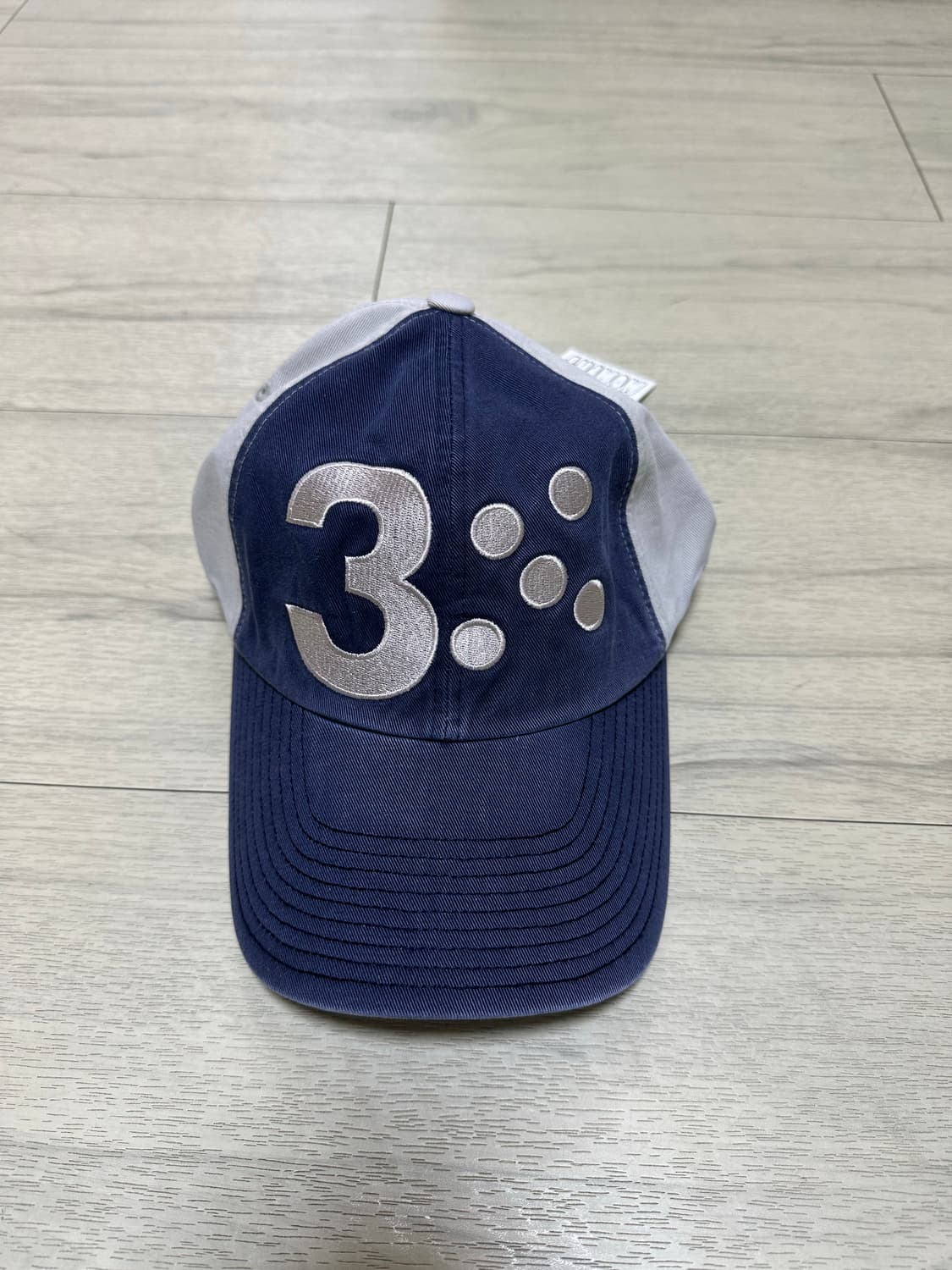 더콜디스트모먼트 캡 상품이미지1