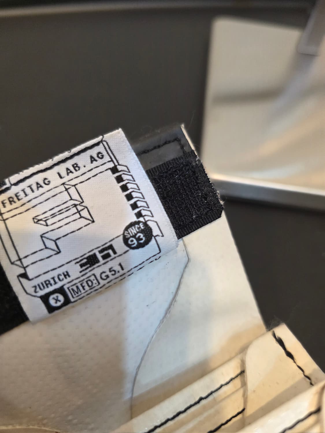 프라이탁 남녀공용 댈러스 카드지갑 상품이미지7