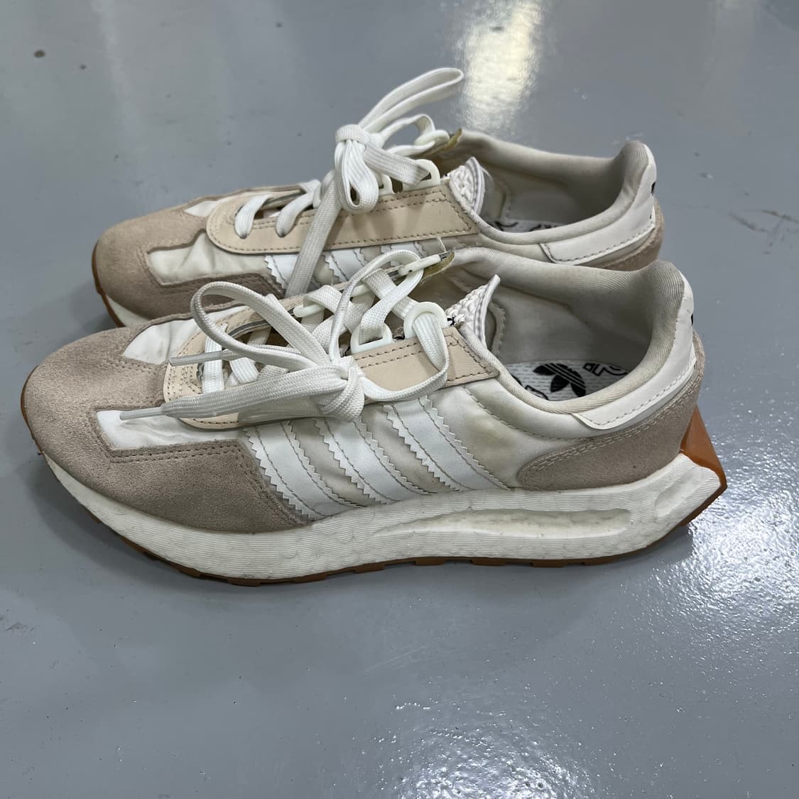 225 아디다스 여성 레트로피 운동화 0312M1 상품이미지3