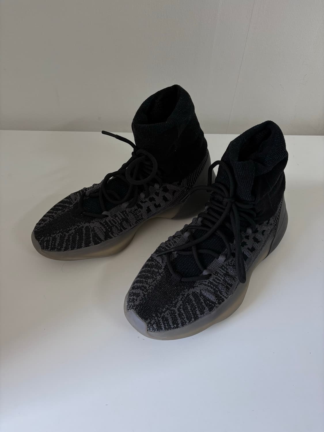 이지 베스킷볼 니트 Yeezy BSKTBL Knit  상품이미지1