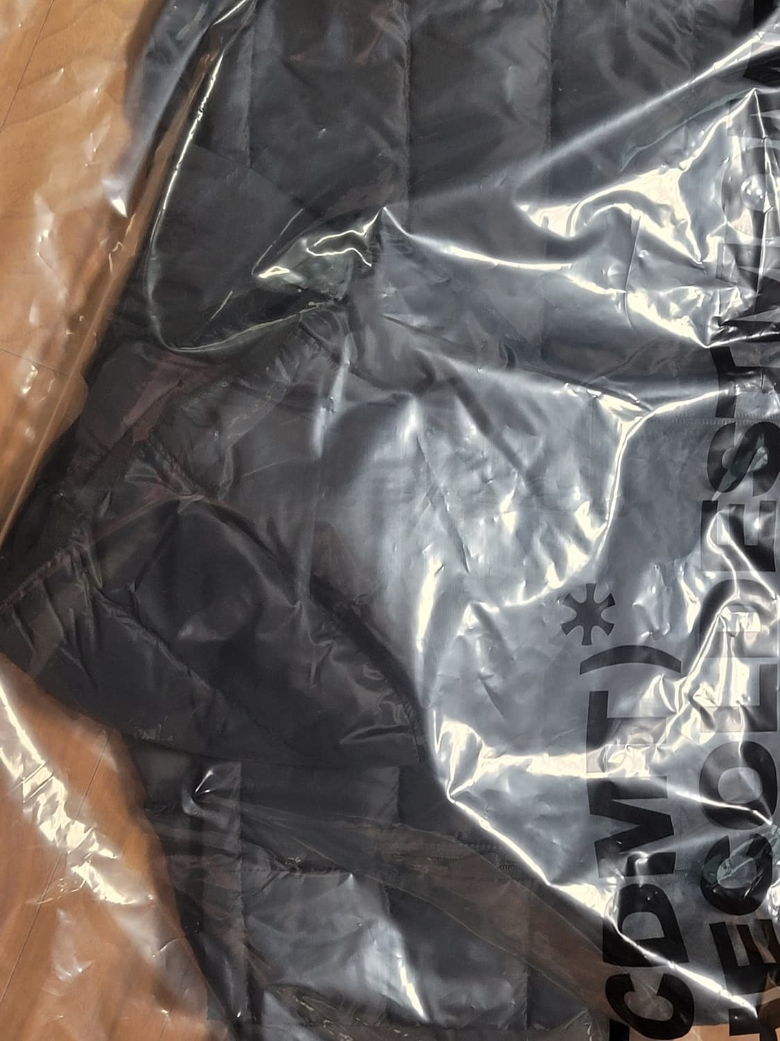 더콜디스트모먼트 경량패딩 상품이미지2