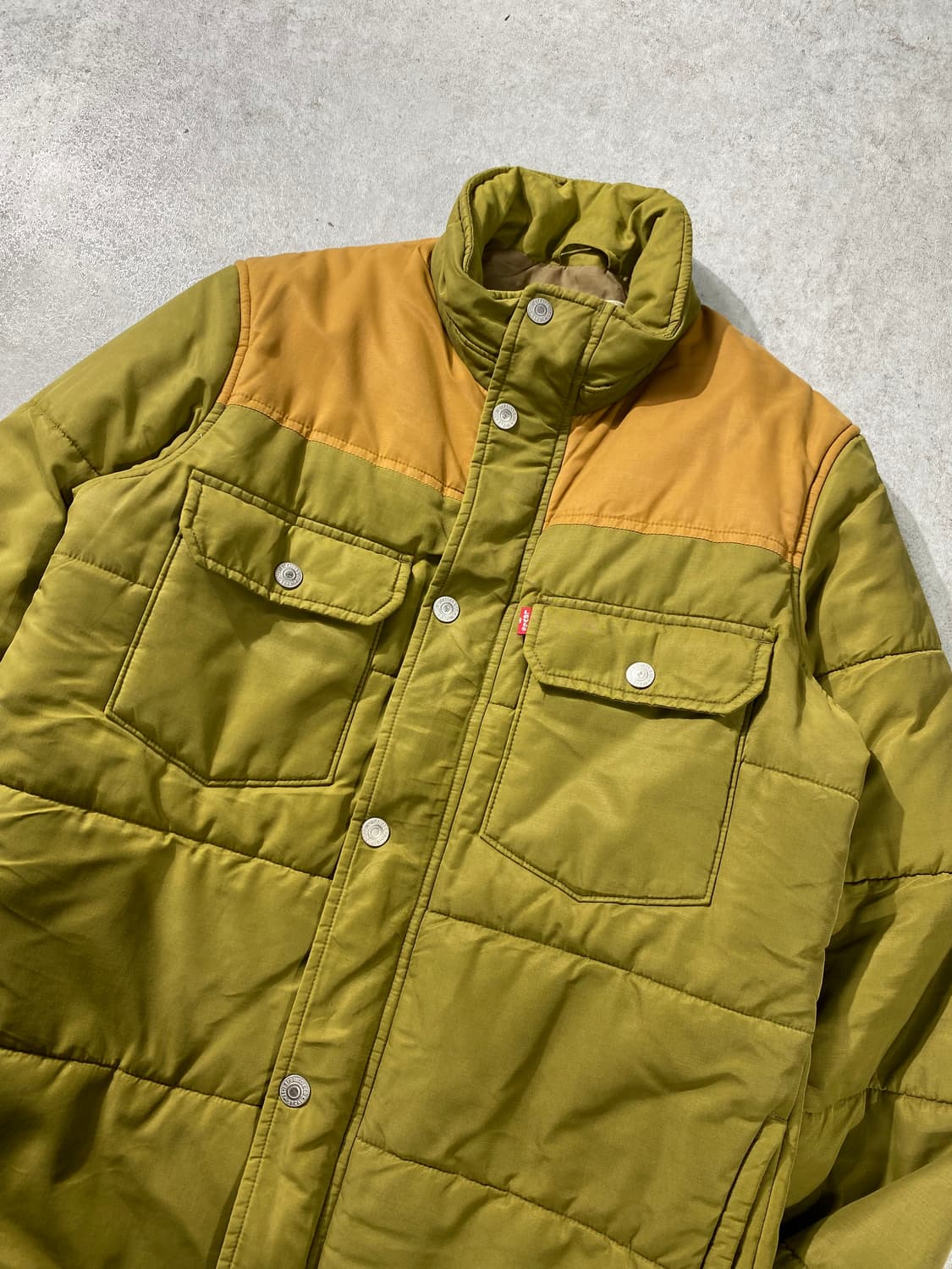 [M] Levi's 리바이스 카키 패디드 자켓 상품이미지2