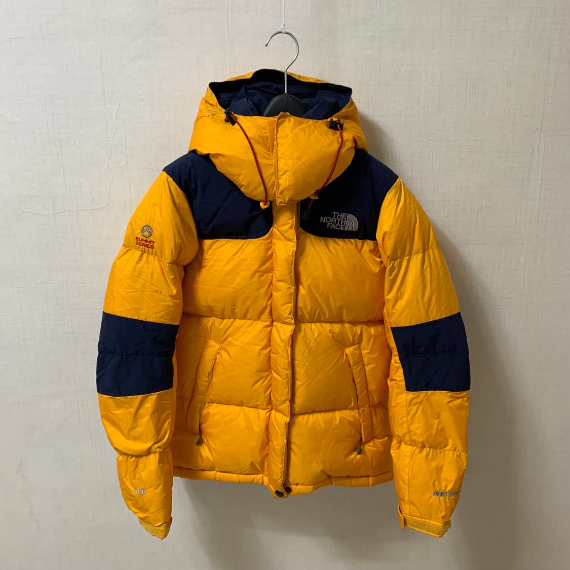 노스페이스 700 구스다운 M 거위털 써밋 패딩 옐로우 상품이미지1