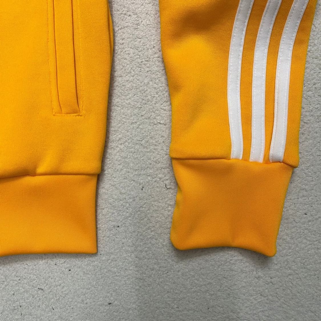 아디다스 슈퍼스타 트랙탑 옐로우 90 상품이미지3