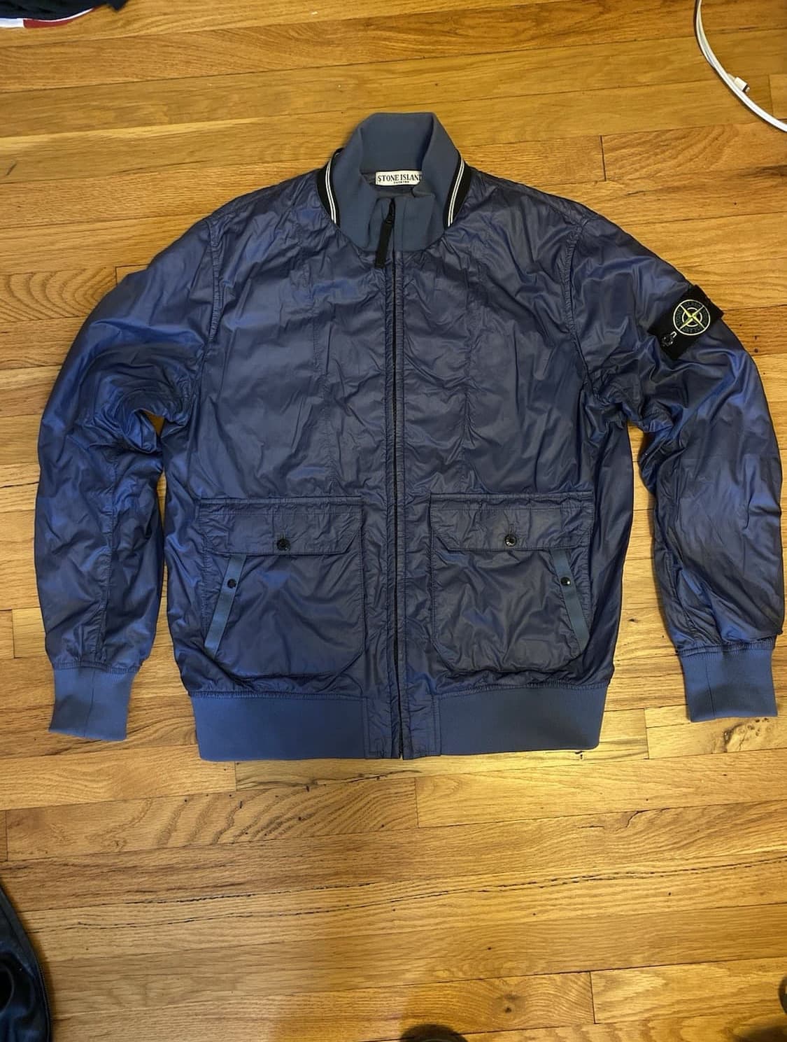 스톤아일랜드 나일론 봄버 자켓 네이비 상품이미지1